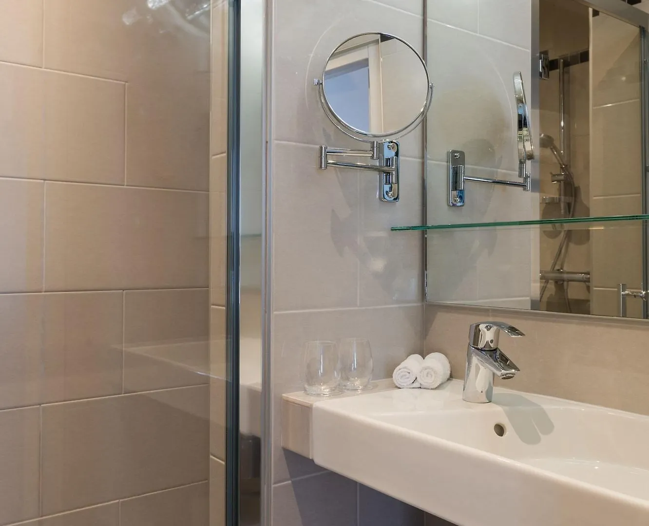 Hôtel France Albion Paris Hotel