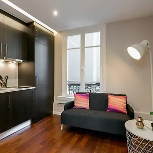 Apartamento Charmant Studio Neuf Proche Des Invalides, París